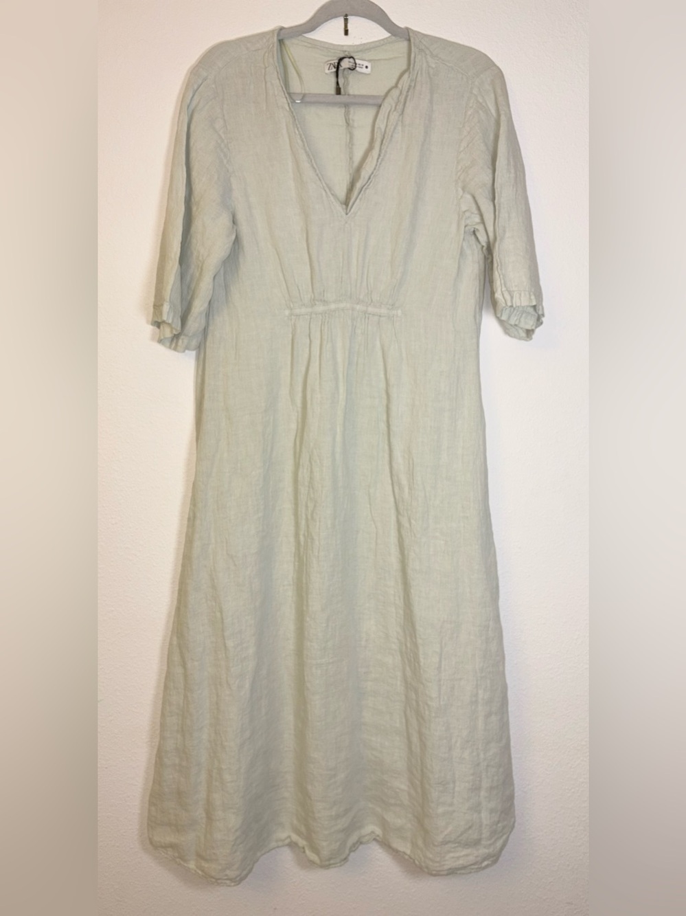 Zara Pale Green V-Neck Linen Midi Dress - Picture 3 of 7